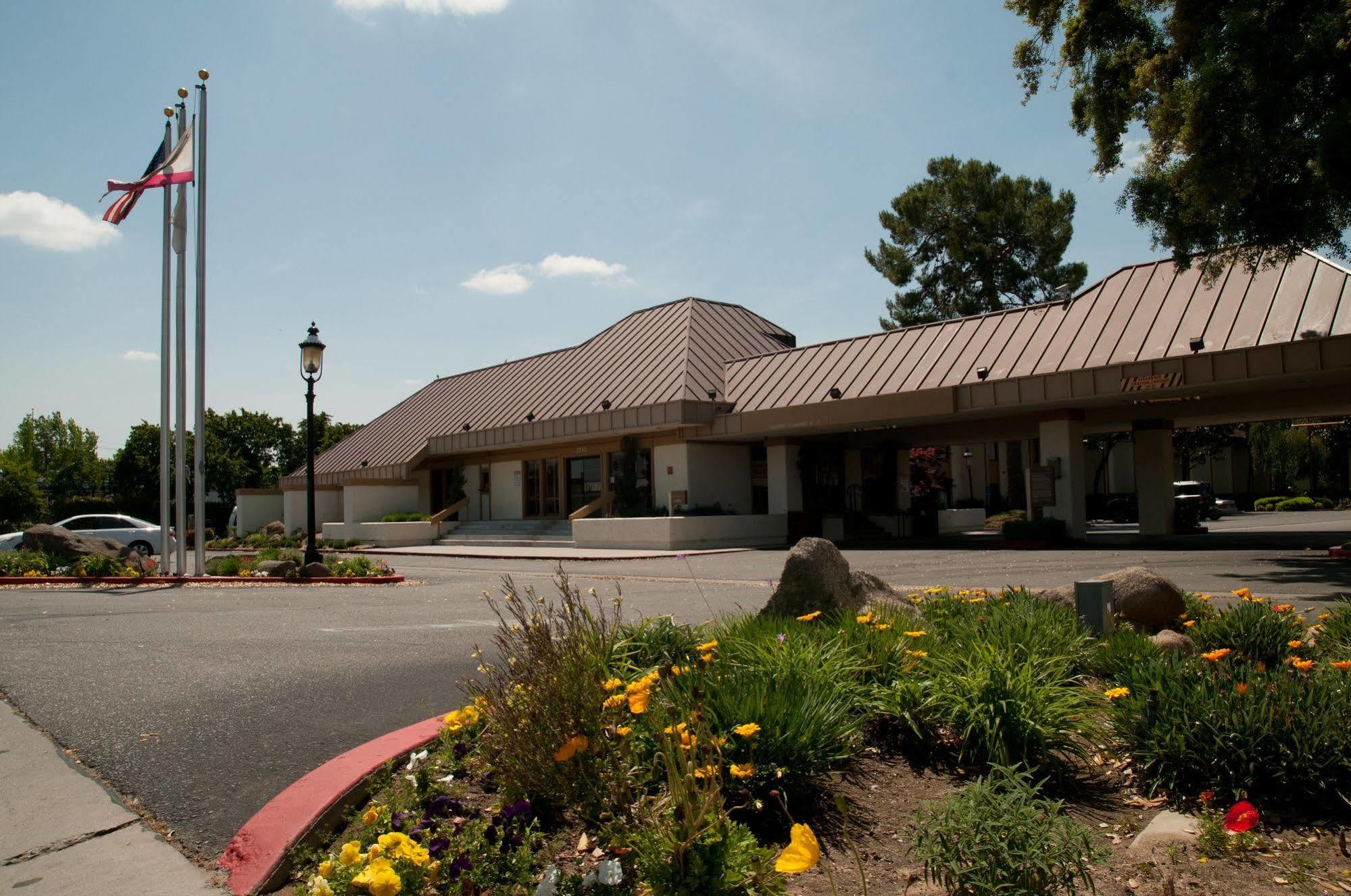 The 3* Fresno