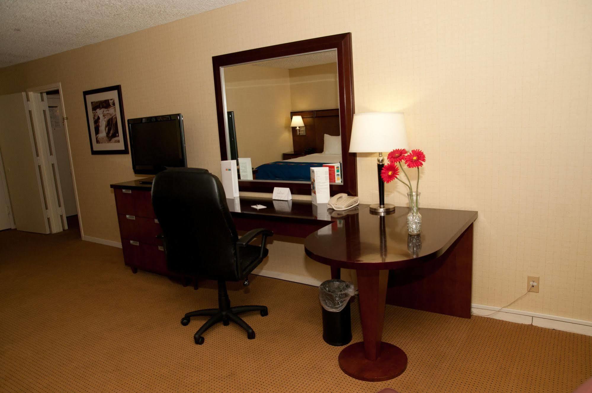 The Hotel 3*